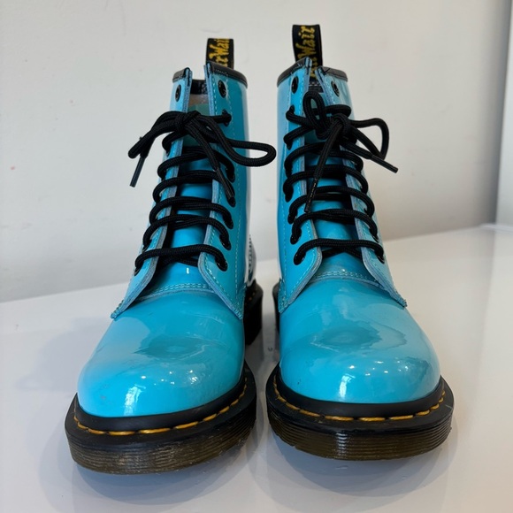Dr. Doc Martens Sz 5 Air Wair Turquoise Patent Boots - Picture 6 of 13